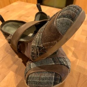 NWOT Merrell Wonder Glove ballet flats